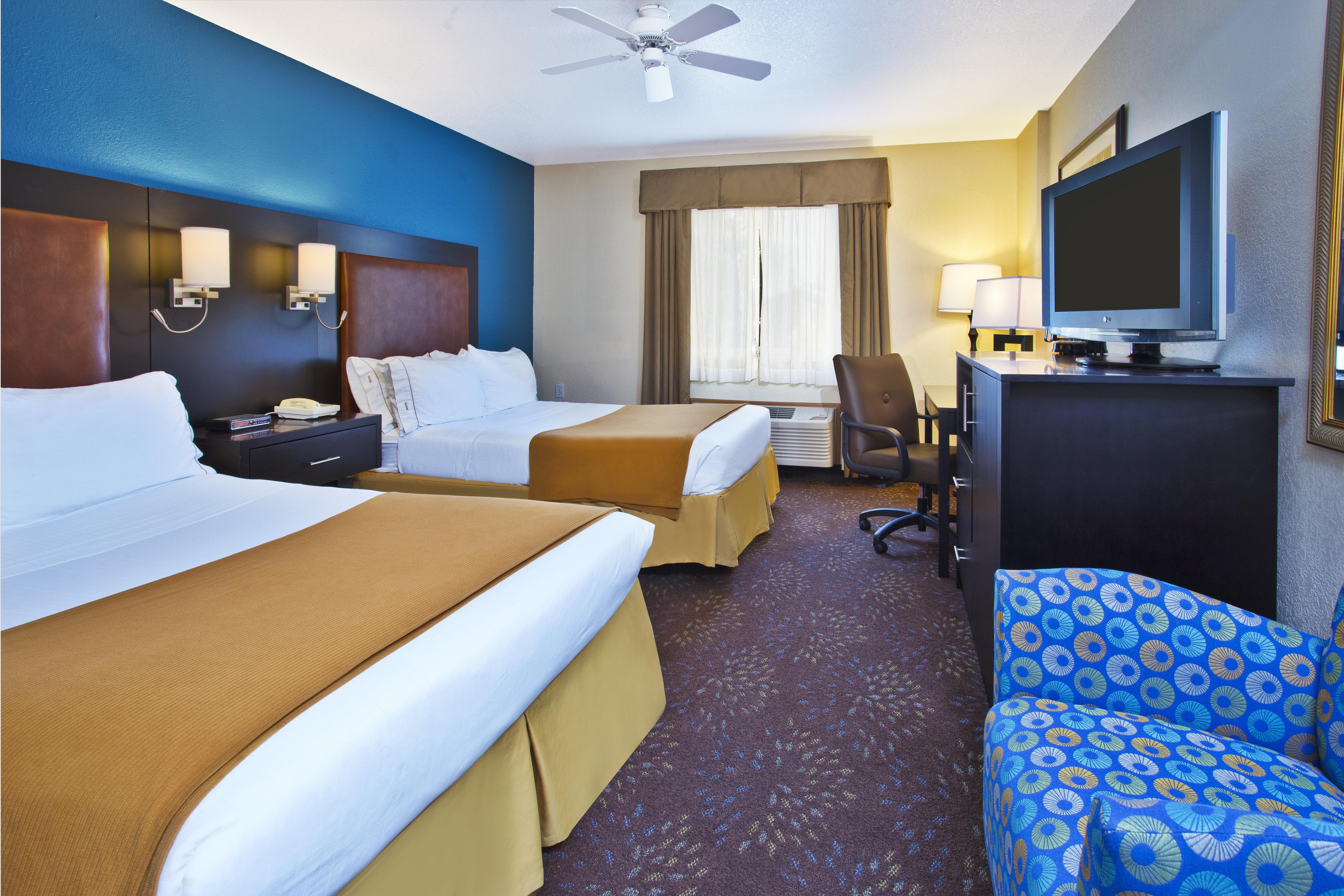 Holiday Inn Express Mackinaw City By Ihg מראה חיצוני תמונה