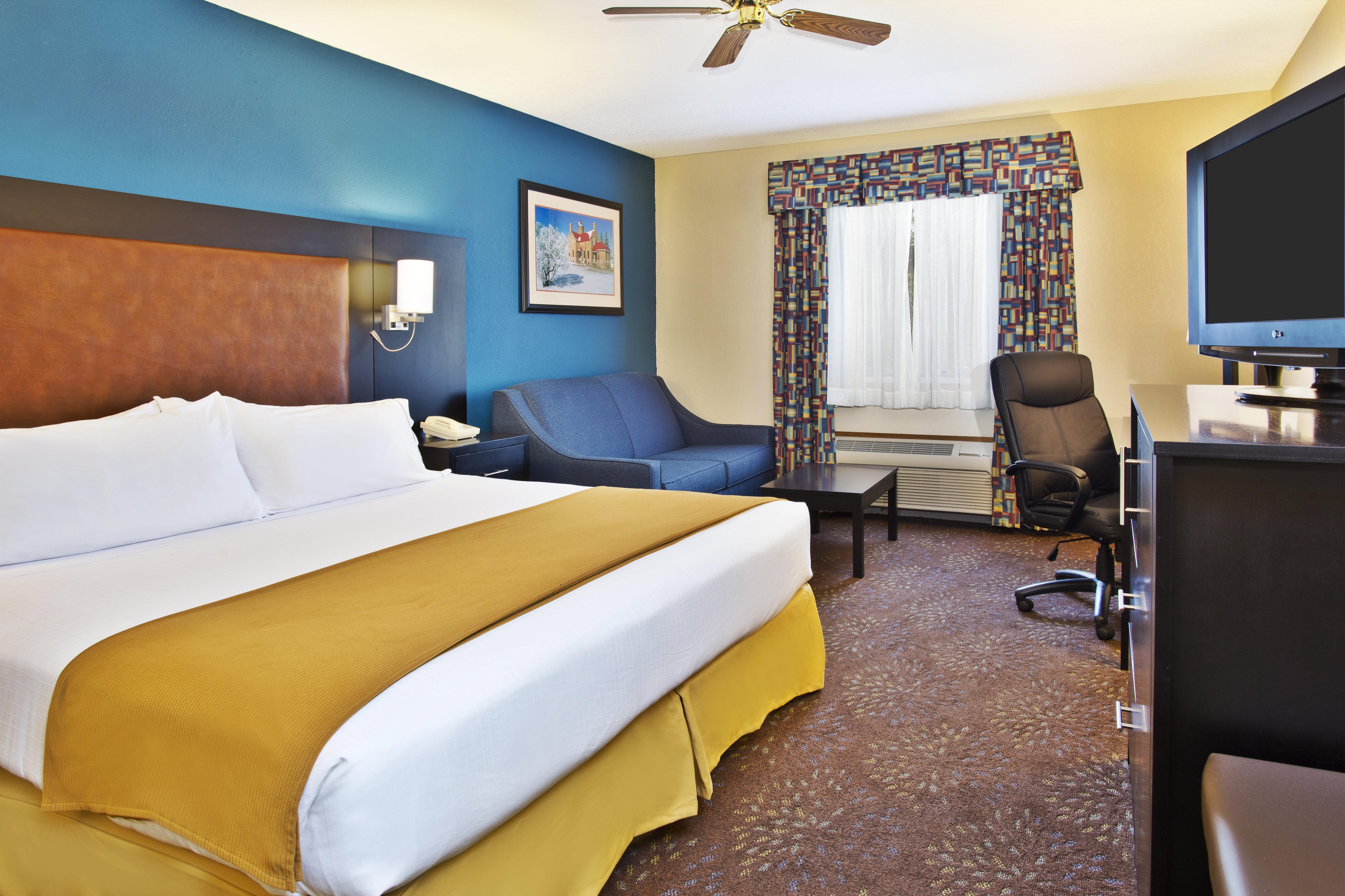 Holiday Inn Express Mackinaw City By Ihg מראה חיצוני תמונה