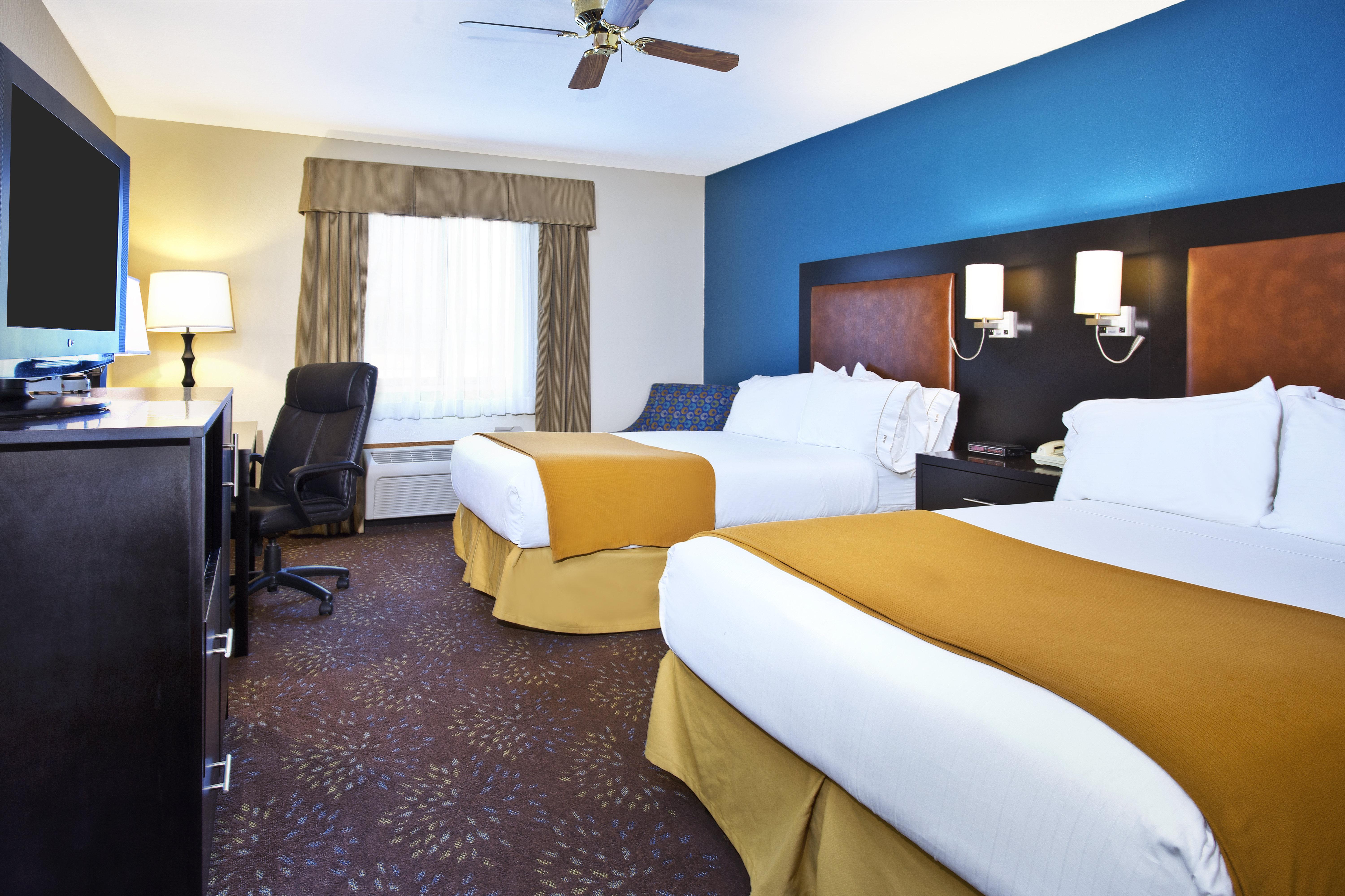 Holiday Inn Express Mackinaw City By Ihg מראה חיצוני תמונה