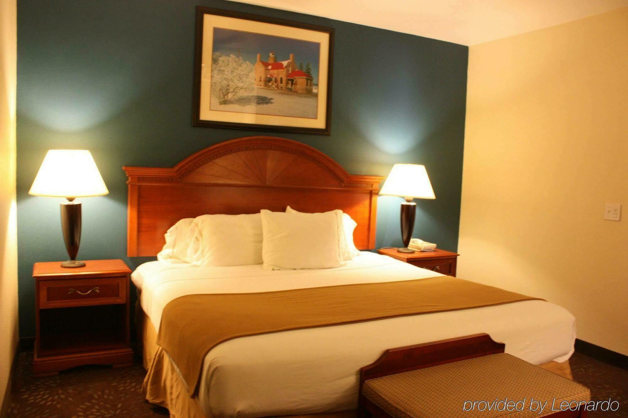 Holiday Inn Express Mackinaw City By Ihg מראה חיצוני תמונה